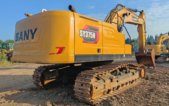 Maintaining Your Undercarriage - Inspection & Replacement Tips